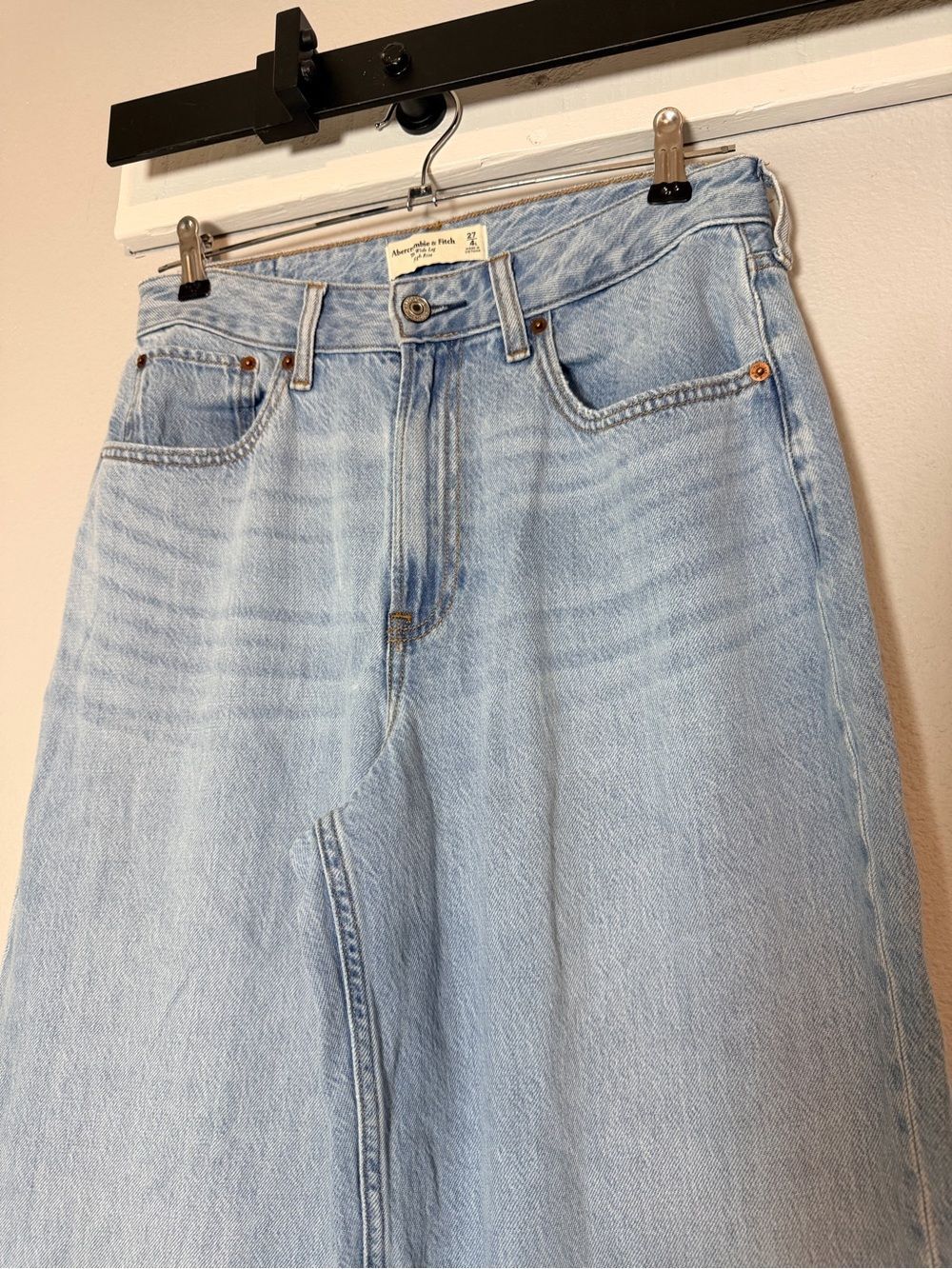 Abercrombie & Fitch Curve Love The Wide Leg High Rise Jeans Size 4L 4 Long or 27 - Picture 4 of 9